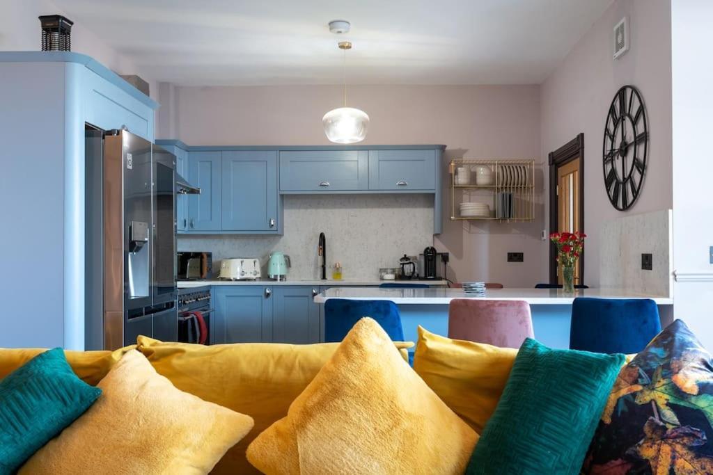 Stylish Beachfront Bolthole With Stunning Sea Views And Luxury Touches 荷尼湾 外观 照片