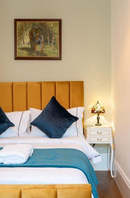 Stylish Beachfront Bolthole With Stunning Sea Views And Luxury Touches 荷尼湾 外观 照片